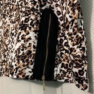 Allyson Whitmore leopard print golf skort